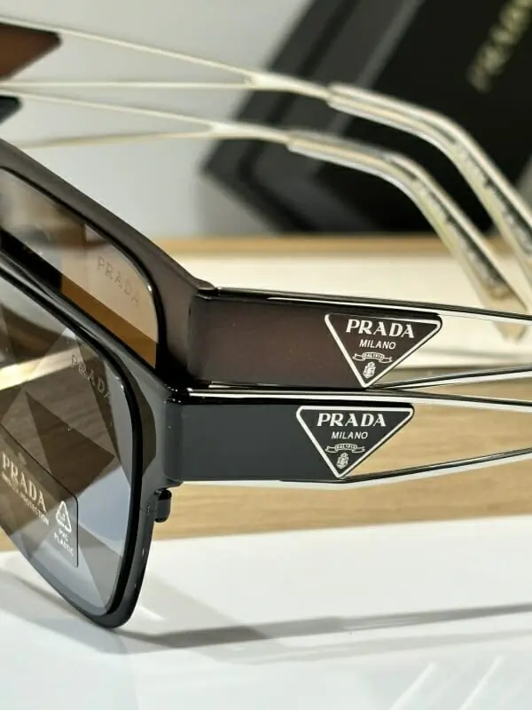 prada aaa qualite lunettes de soleil s_123430a1